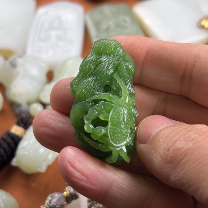 未镶嵌和田玉挂件