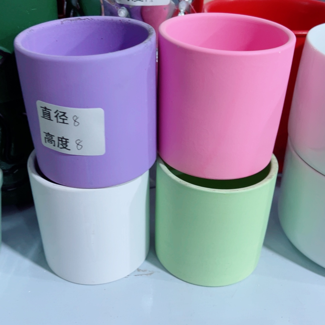 有孔，陶瓷花盆满10米包邮发货。