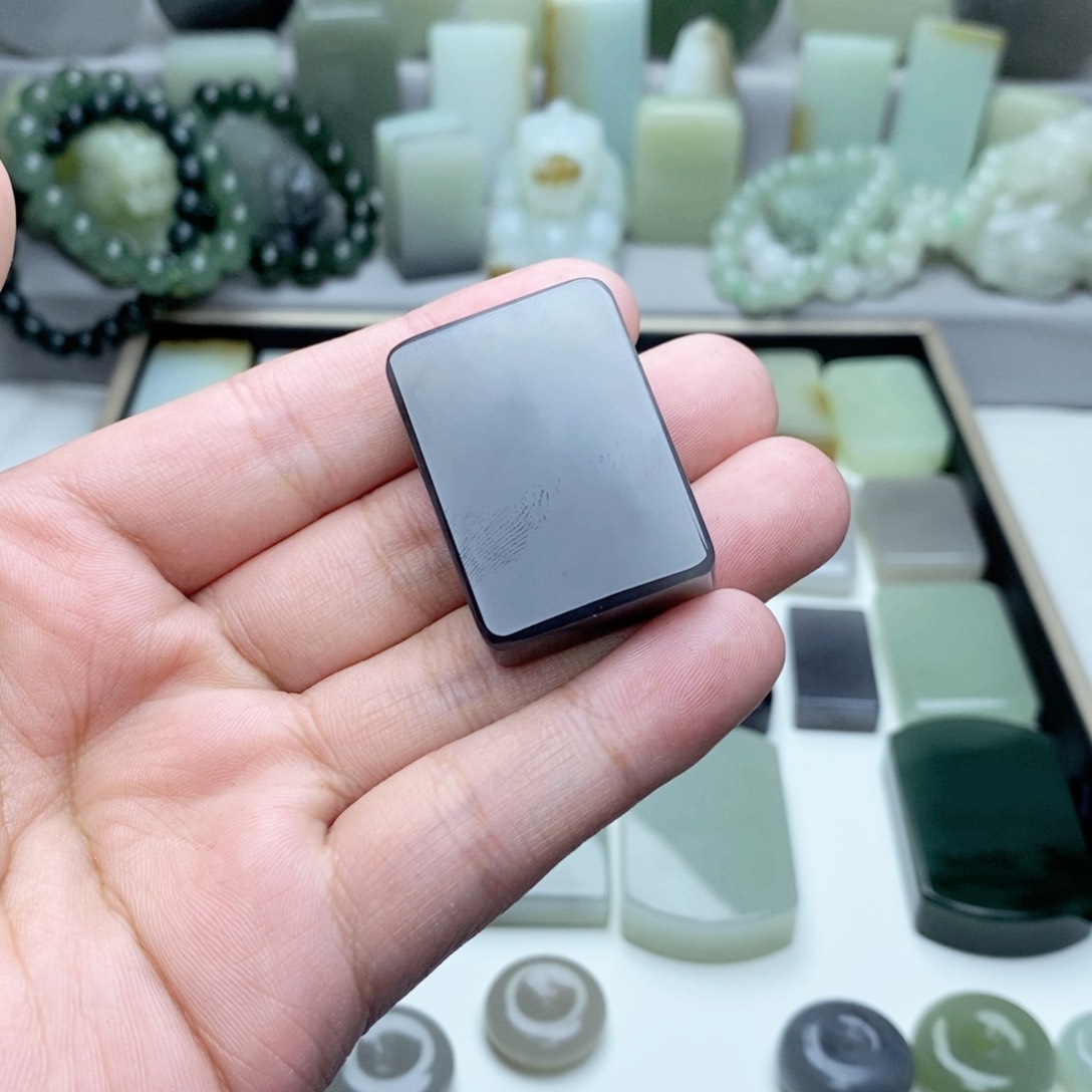 和田玉颈饰未镶嵌心***丶