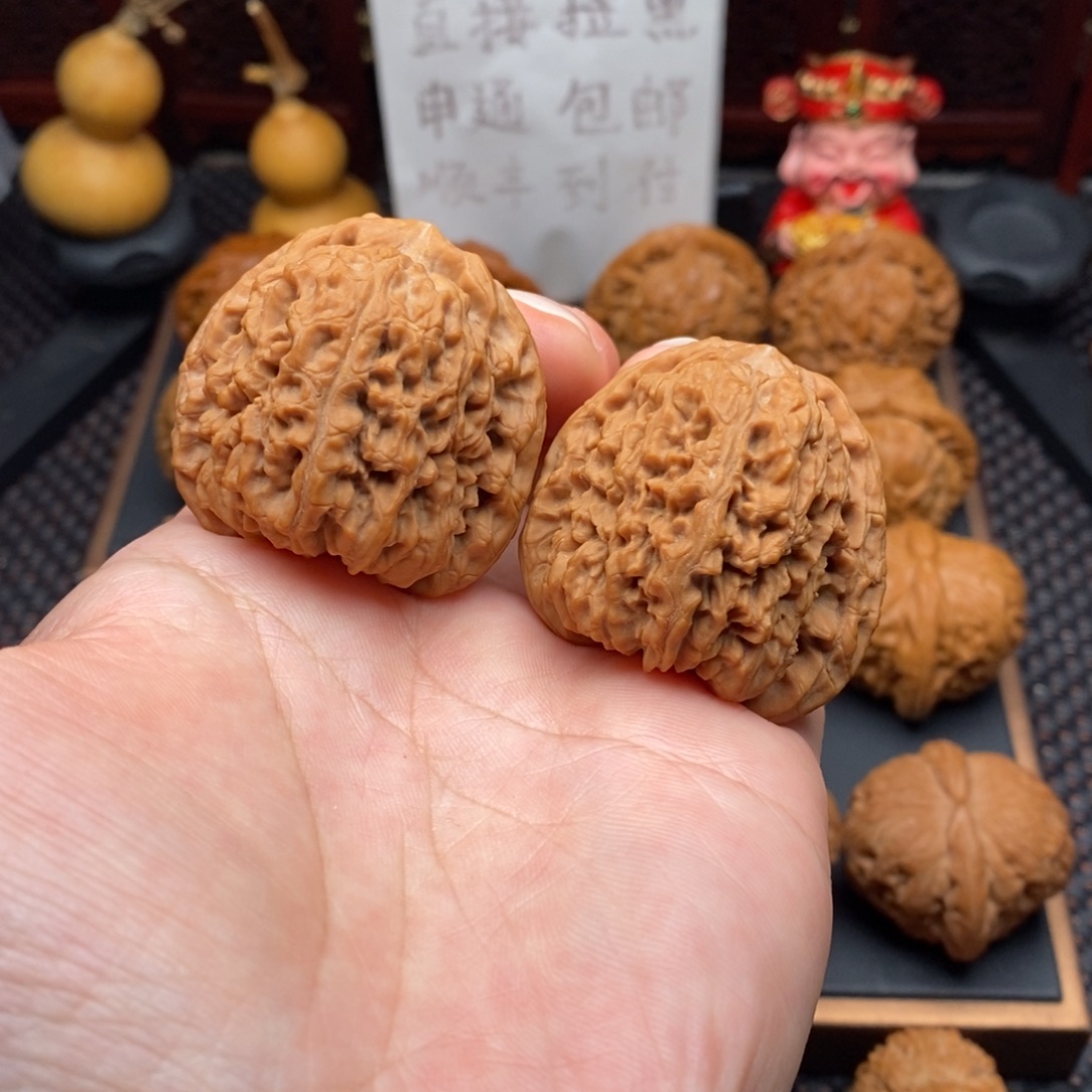 文玩核桃把件全品南疆石41尺
