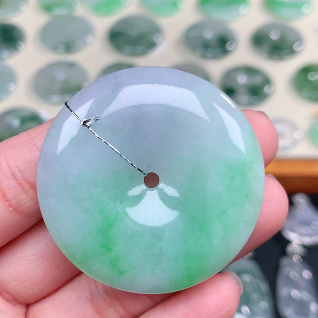 翡翠未镶嵌吊坠(不含链)43-7.0