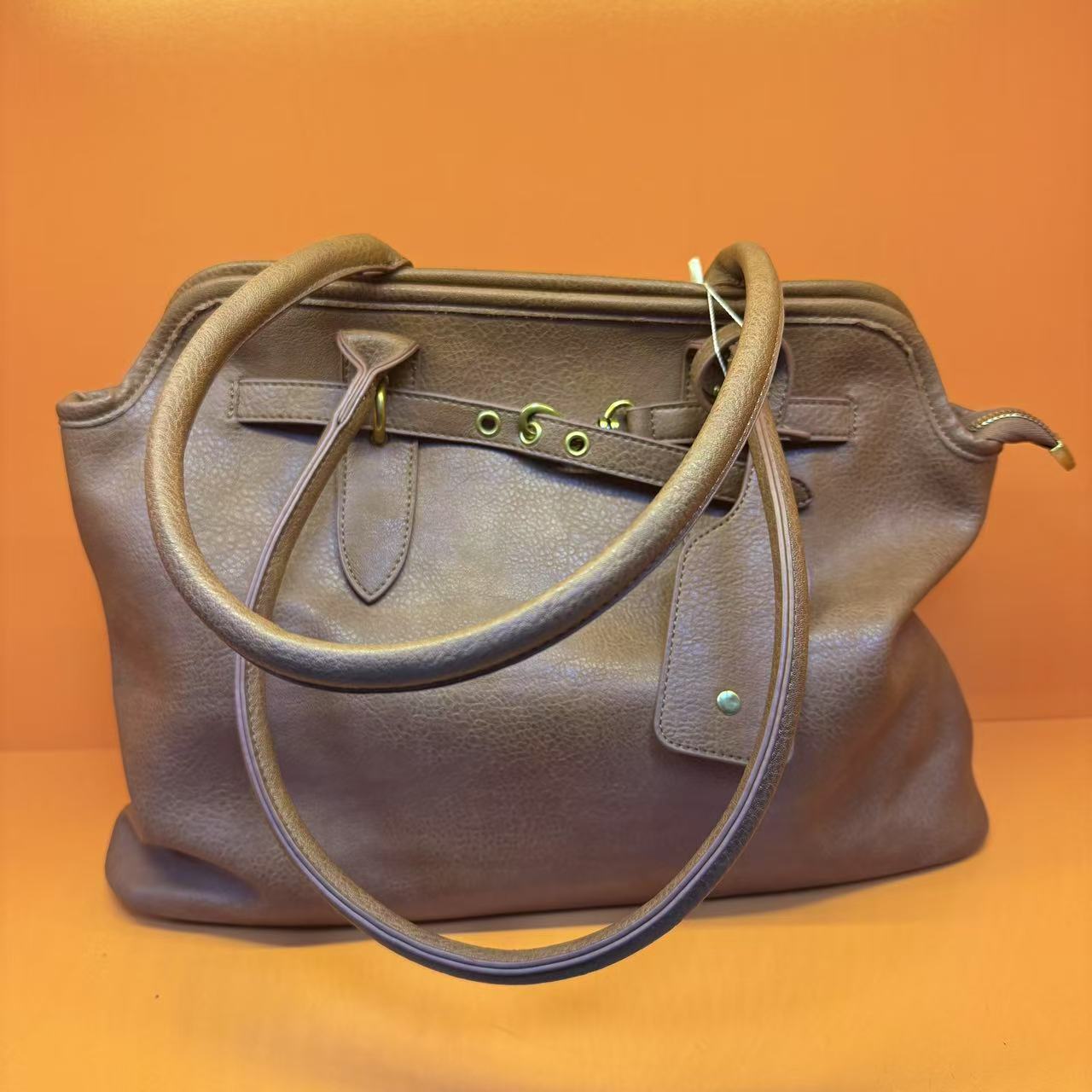 【孤品】2025新款主播补贴福利手提单肩斜挎包