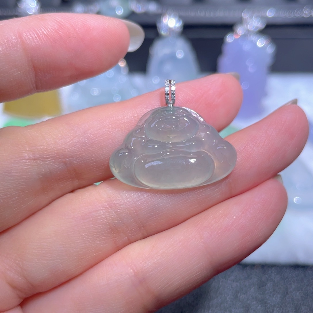 翡翠18K金镶嵌颈饰翡翠