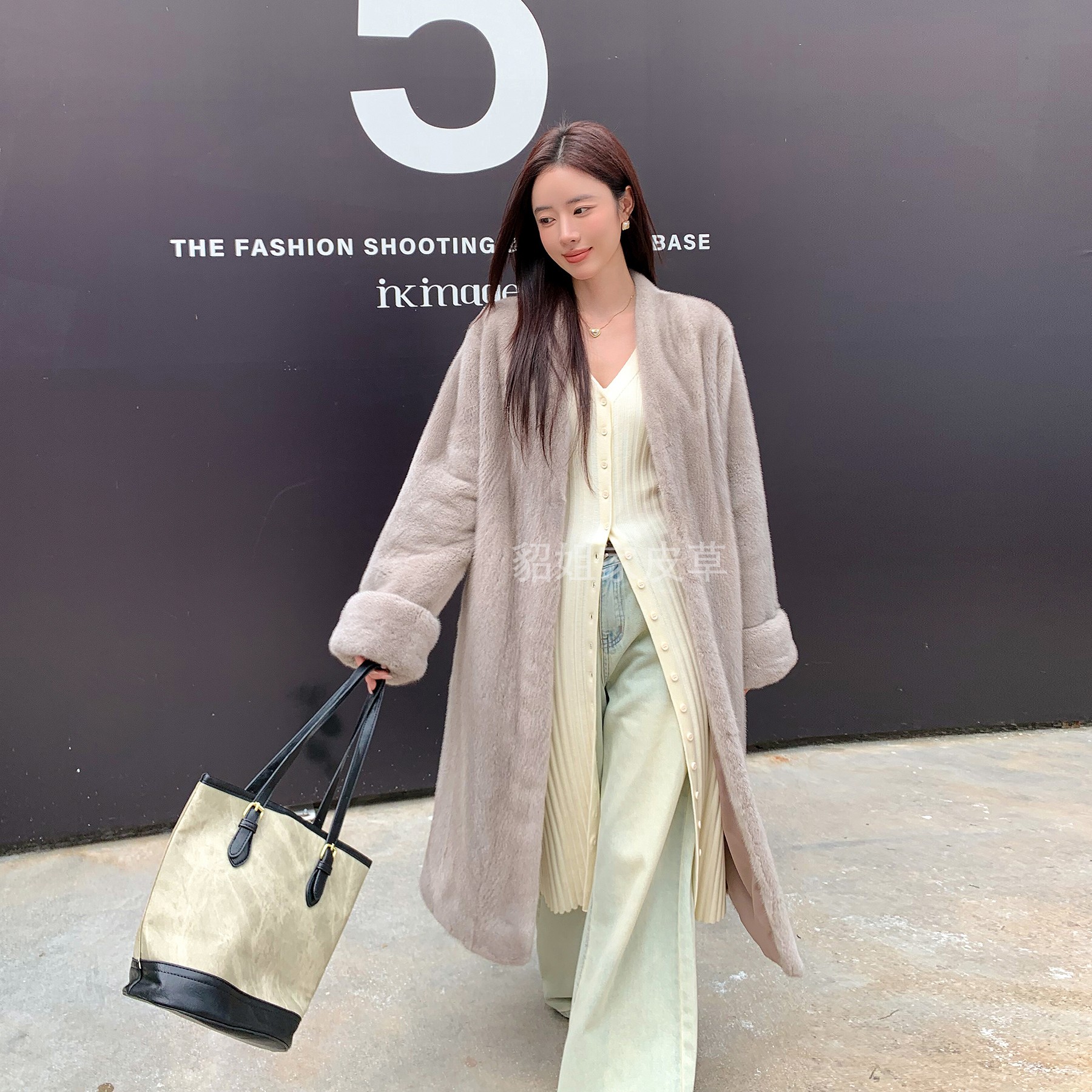 2025新款进口天鹅绒整貂加长款貂皮大衣年轻时尚水貂毛皮草外套女