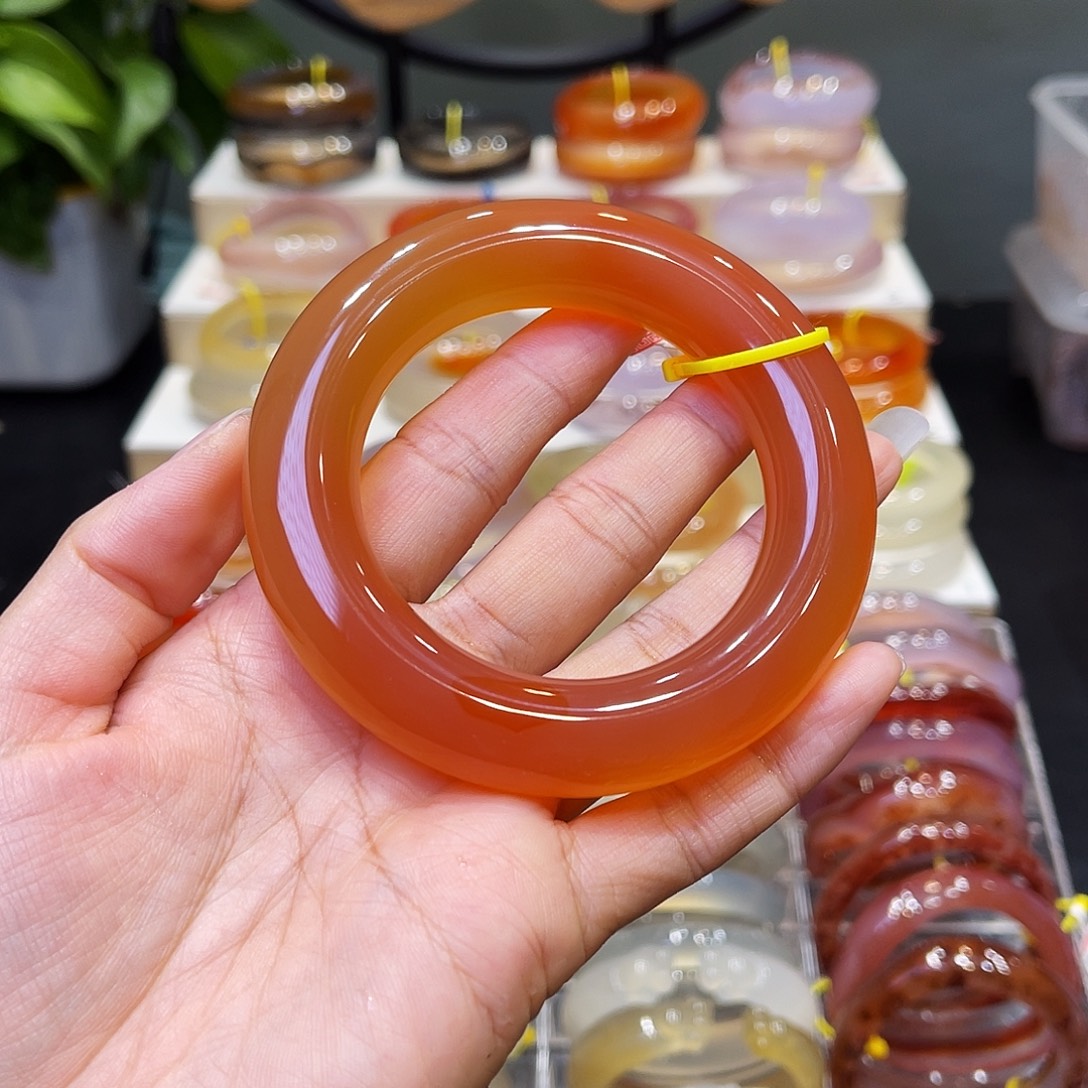 玛瑙/玉髓未镶嵌手镯