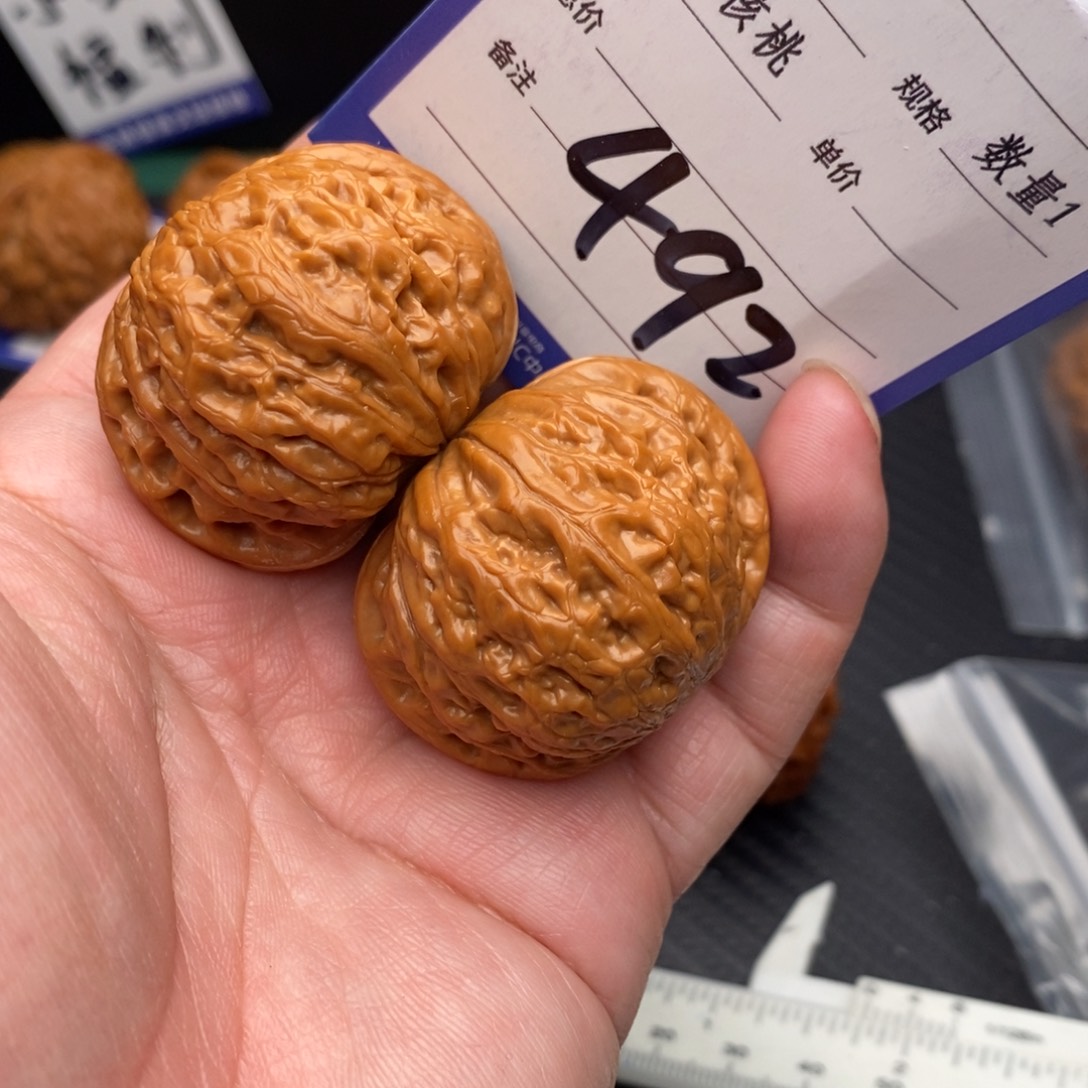 桃核把件铁锤妹妹40mo