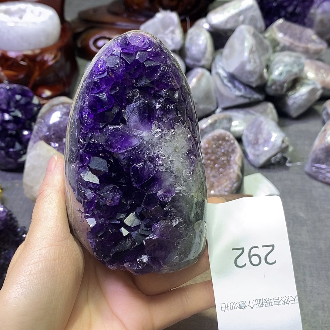 紫晶未镶嵌珠宝半成品