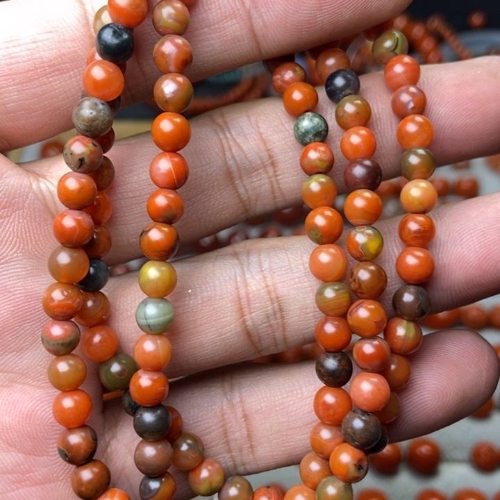 南红玛瑙配饰未镶嵌