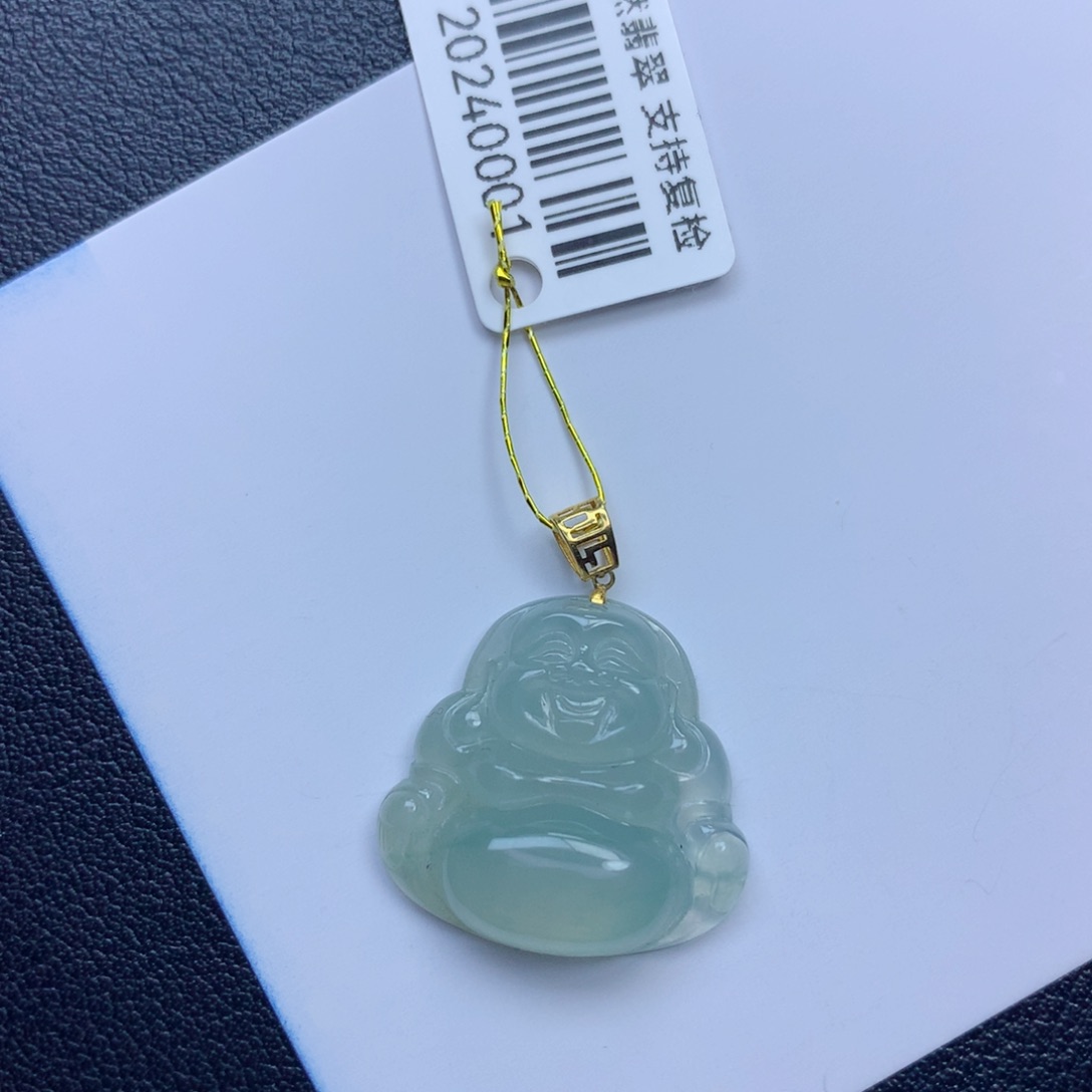 翡翠颈饰未镶嵌佛公