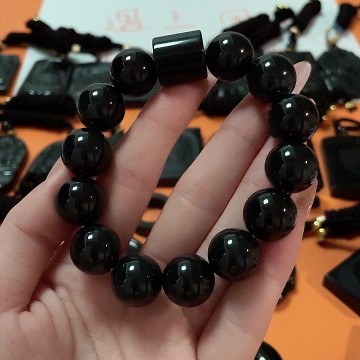 翡翠未镶嵌挂件@****2翡翠吊坠