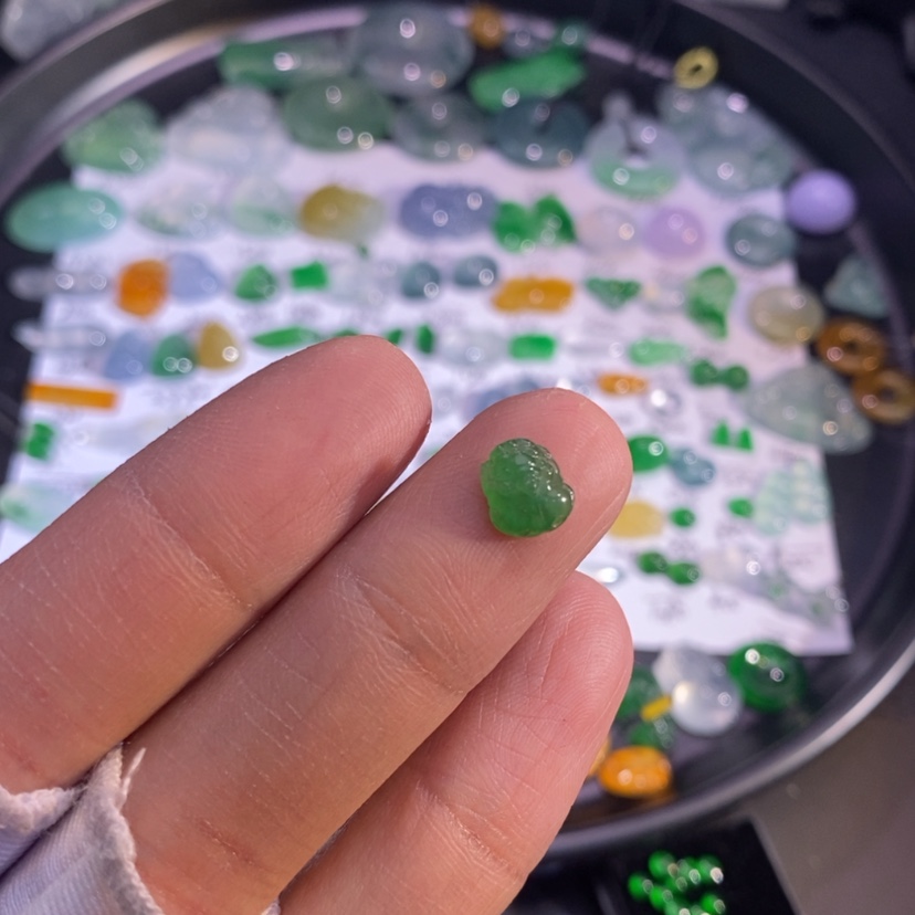 【闪购商品】翡翠挂件未镶嵌貔貅