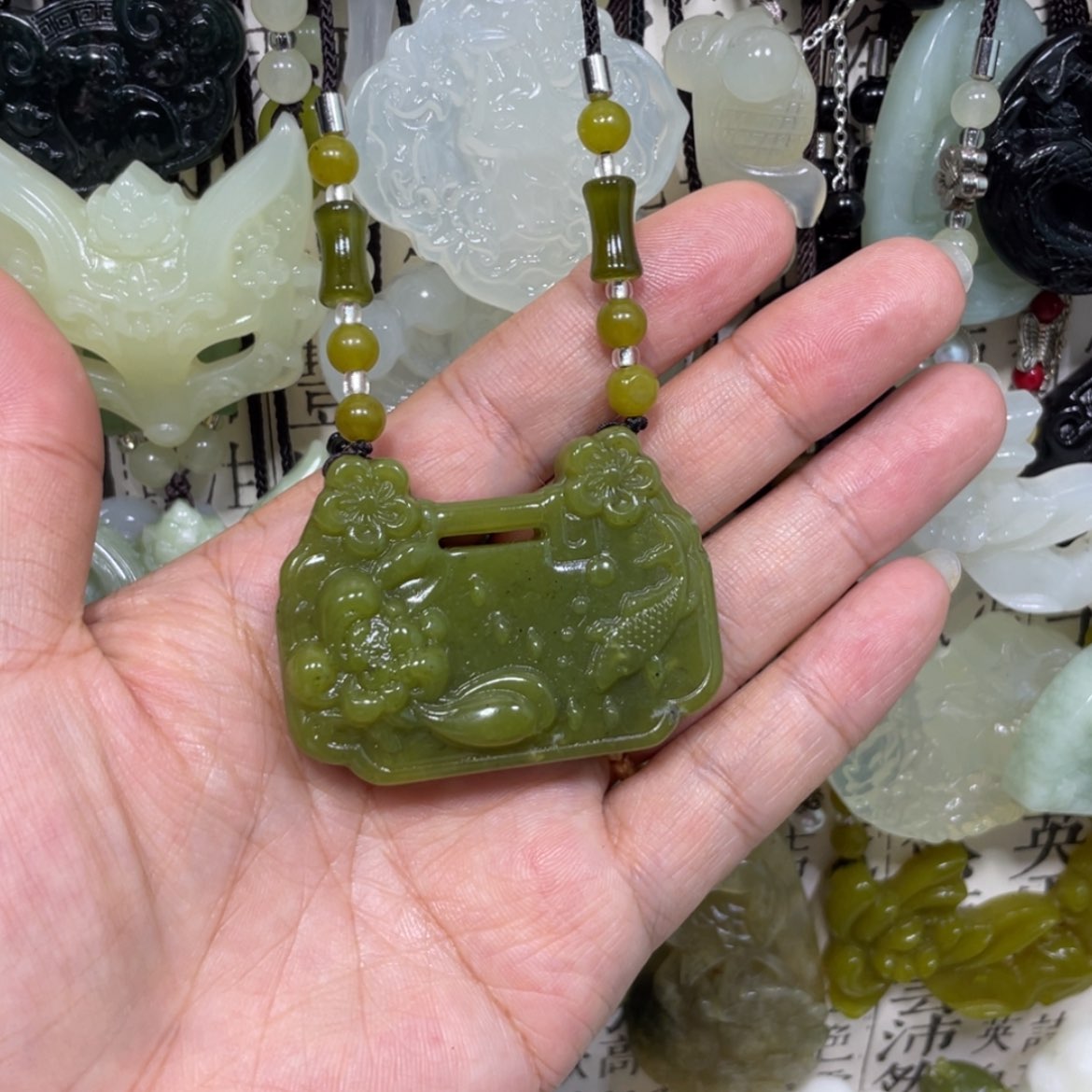 【闪购商品】岫玉颈饰未镶嵌43吊坠