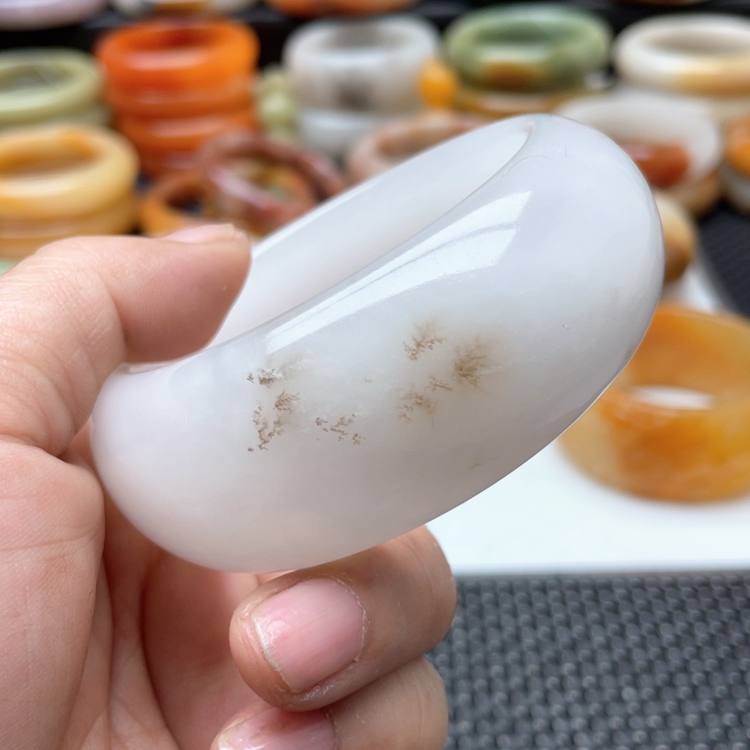 石英质玉手镯未镶嵌萱*儿