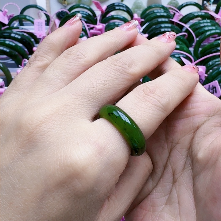 和田玉（碧玉）戒指未镶嵌岁**好17