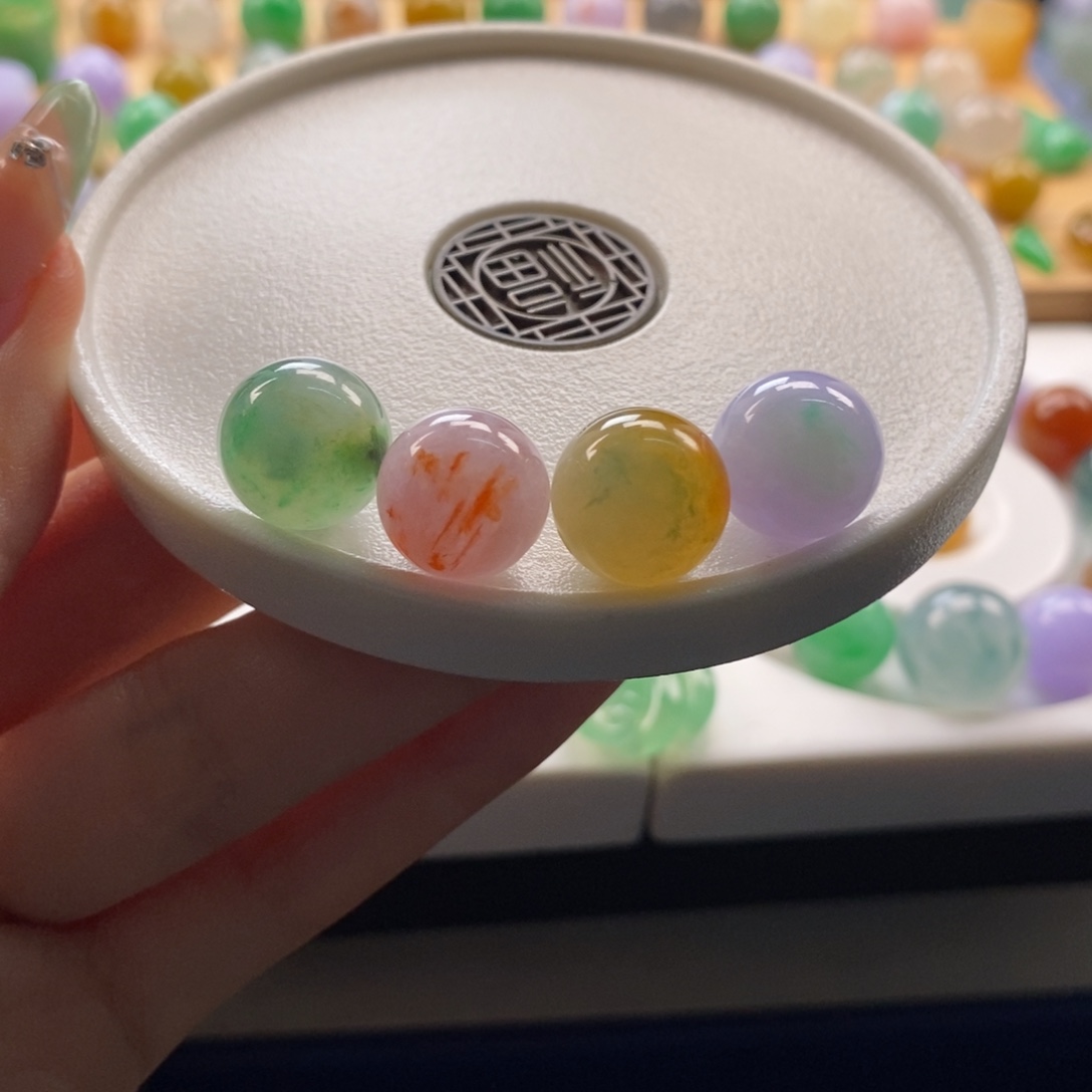 翡翠未镶嵌颈饰多彩特色飘花圆珠卡12+