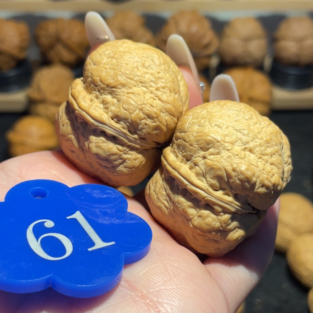 方尊元宝核桃37。   