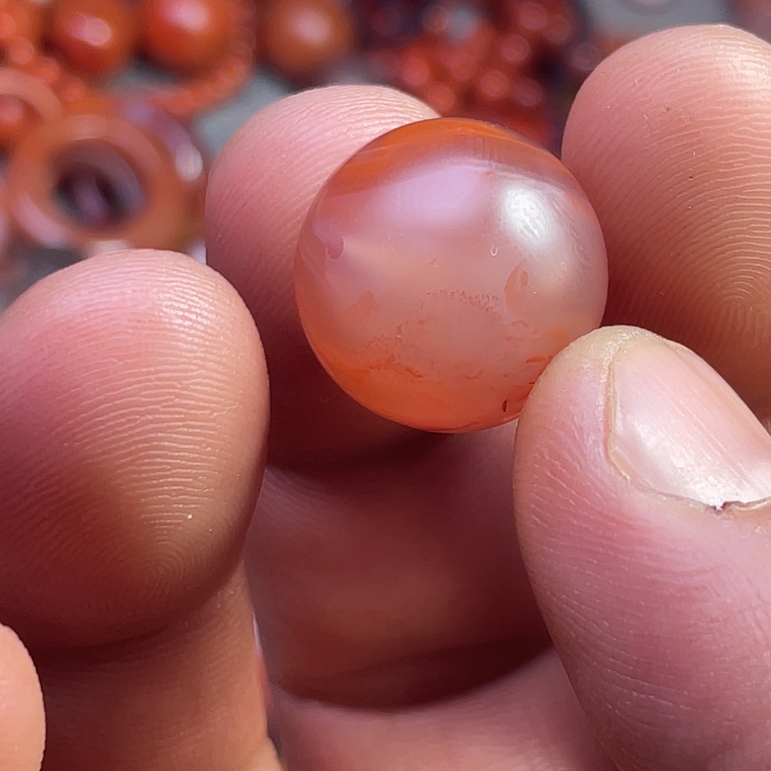 缘***此南红玛瑙未镶嵌川料南红纯手工手工打磨