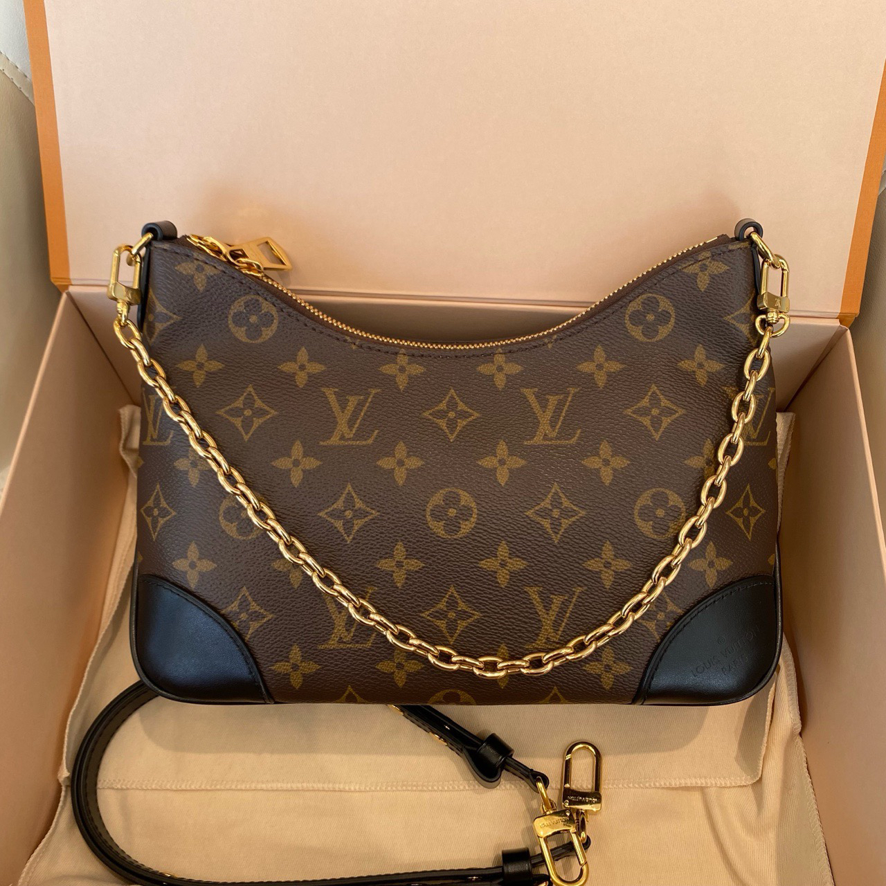 全新未使用 LouisVuitton/路易威登 老花拼黑牛角包 芯片款