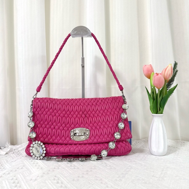 95新 MIU MIU/缪缪 链条单肩包 尺寸34*20*4