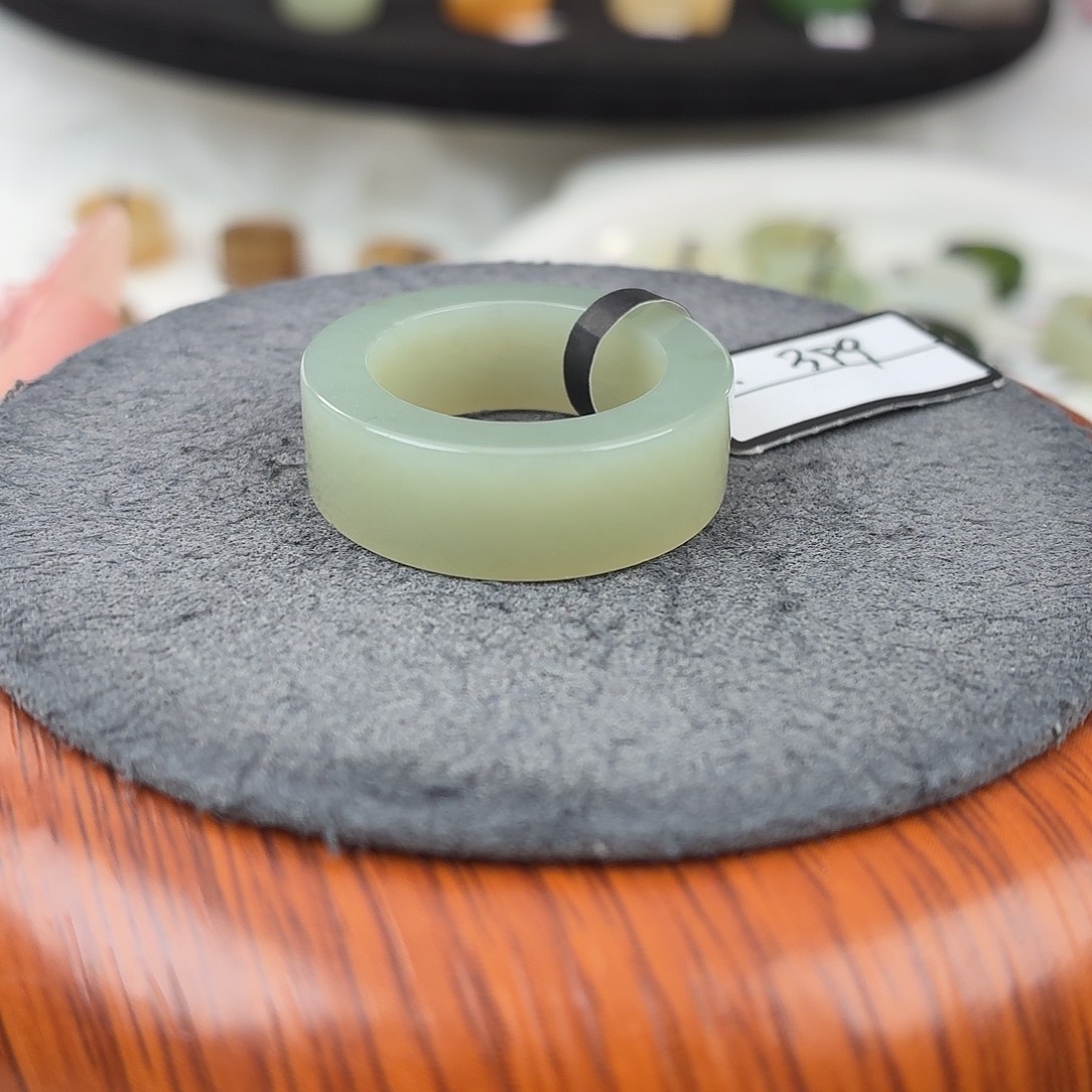 和田玉未镶嵌戒指b127奶青直切18.7