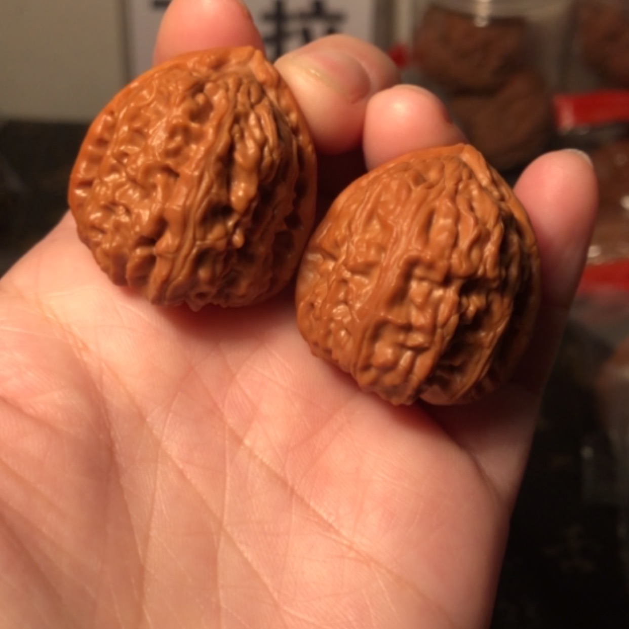 【闪购商品】文玩核桃把件三角白39.9
