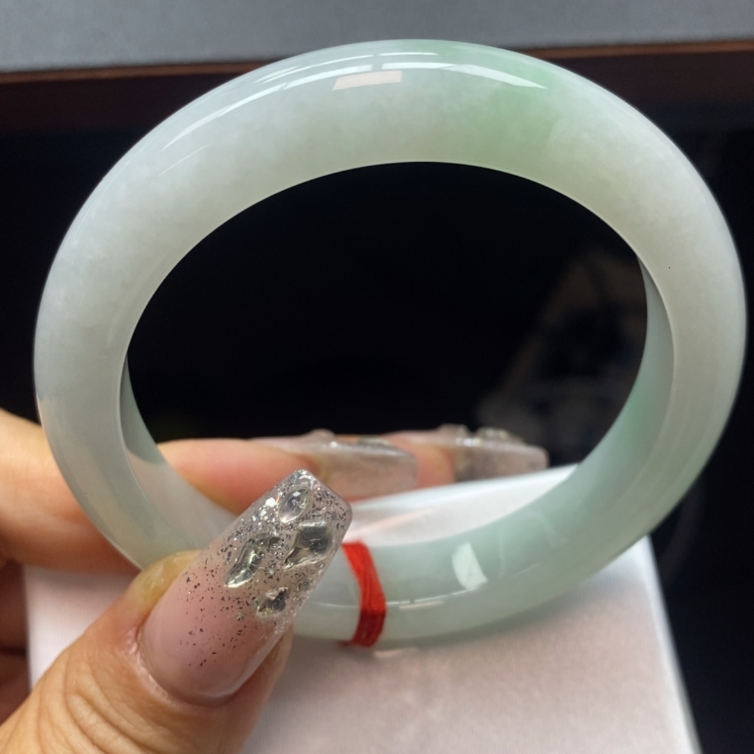 翡翠未镶嵌手镯手镯