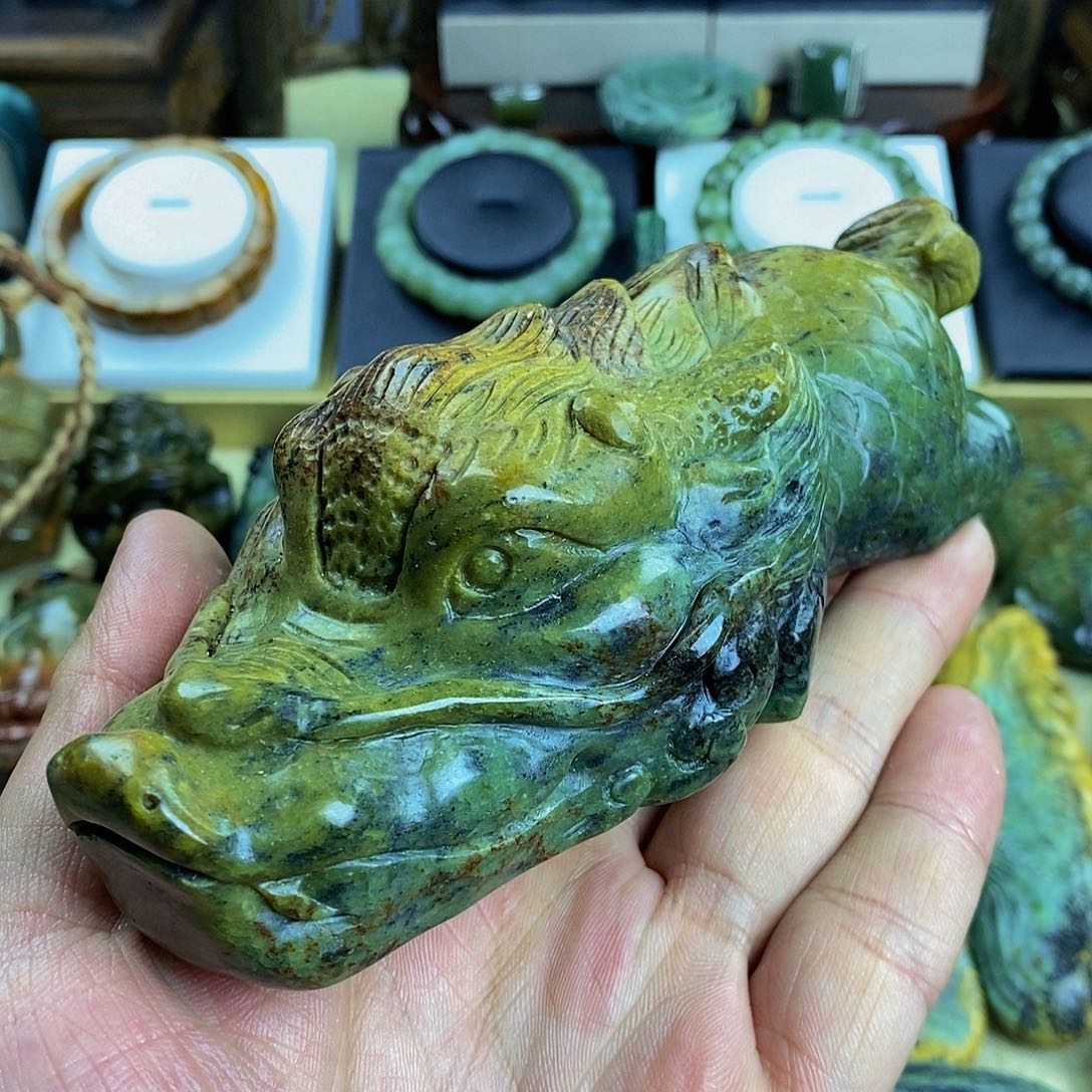 岫岩河磨玉（透闪石质玉）手把未镶嵌