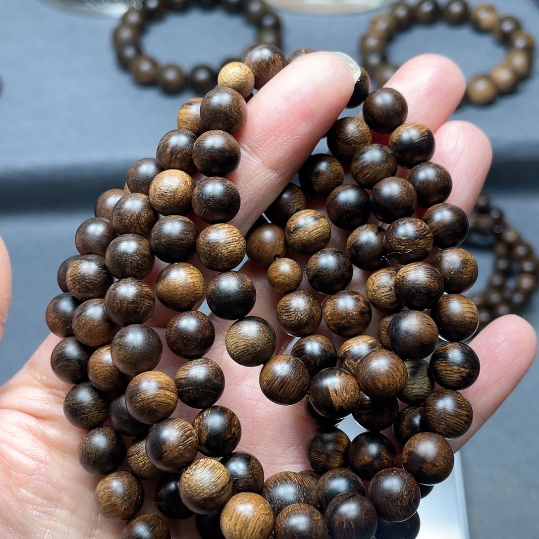 沉香手串乐*涛白棋瘤疤0.8