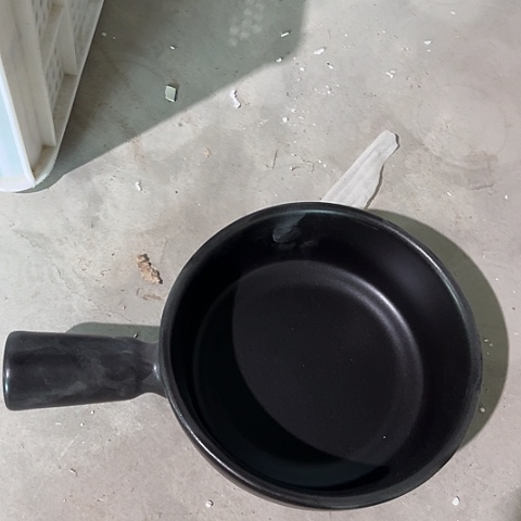 微瑕，明火，口径19，高7变形无盖好的二楼