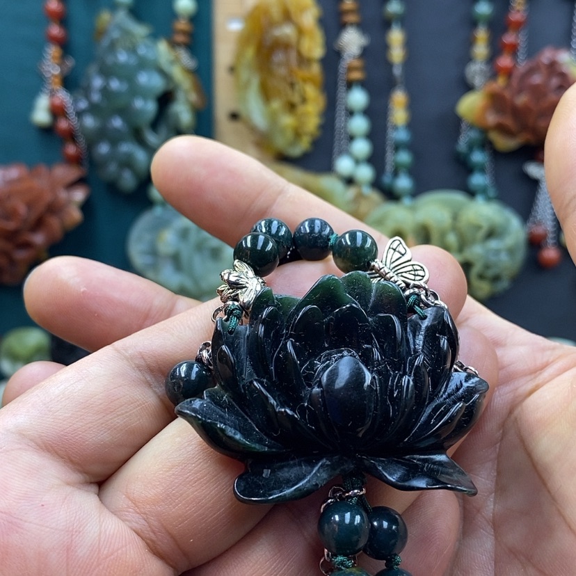 【闪购商品】未镶嵌岫玉手牌