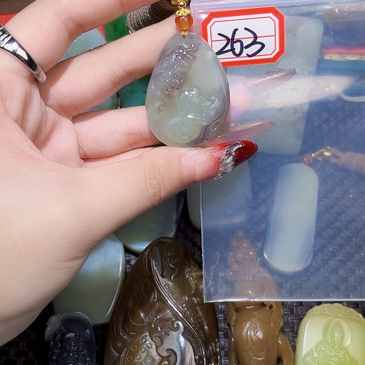 和田玉和田玉边角料随机发未镶嵌