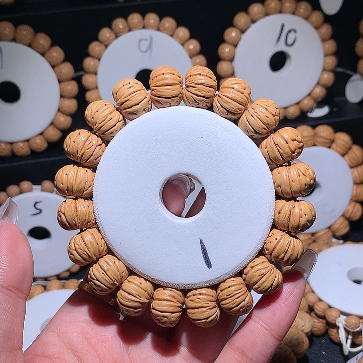 手串桃核大肚树王纽扣