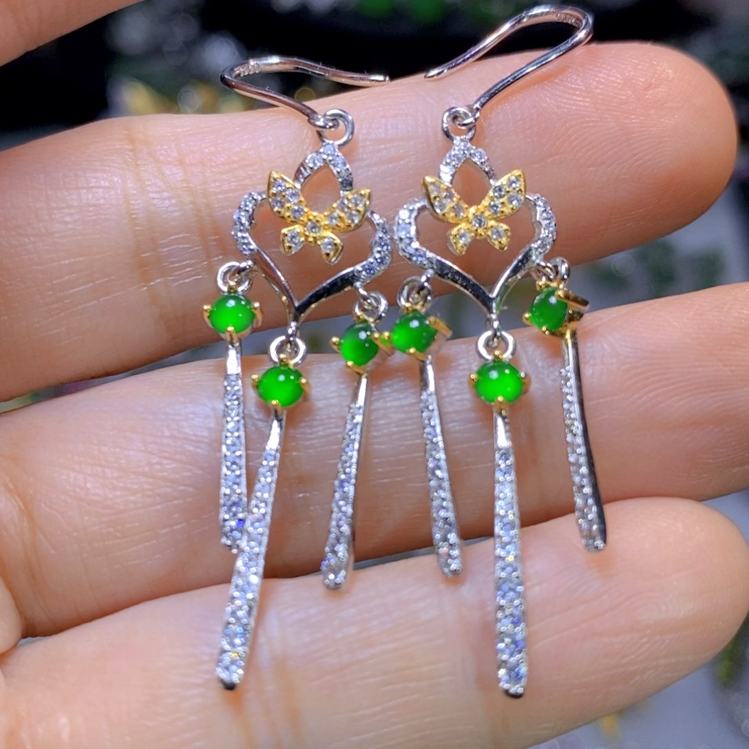 翡翠颈饰银S925镶嵌天然翡翠