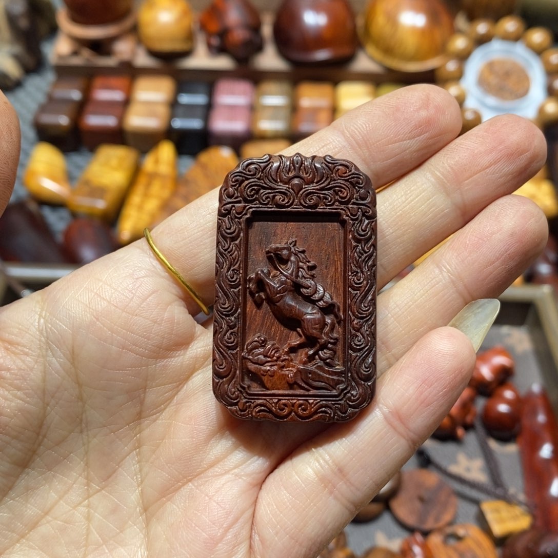 卍***卍檀香紫檀（小叶紫檀）