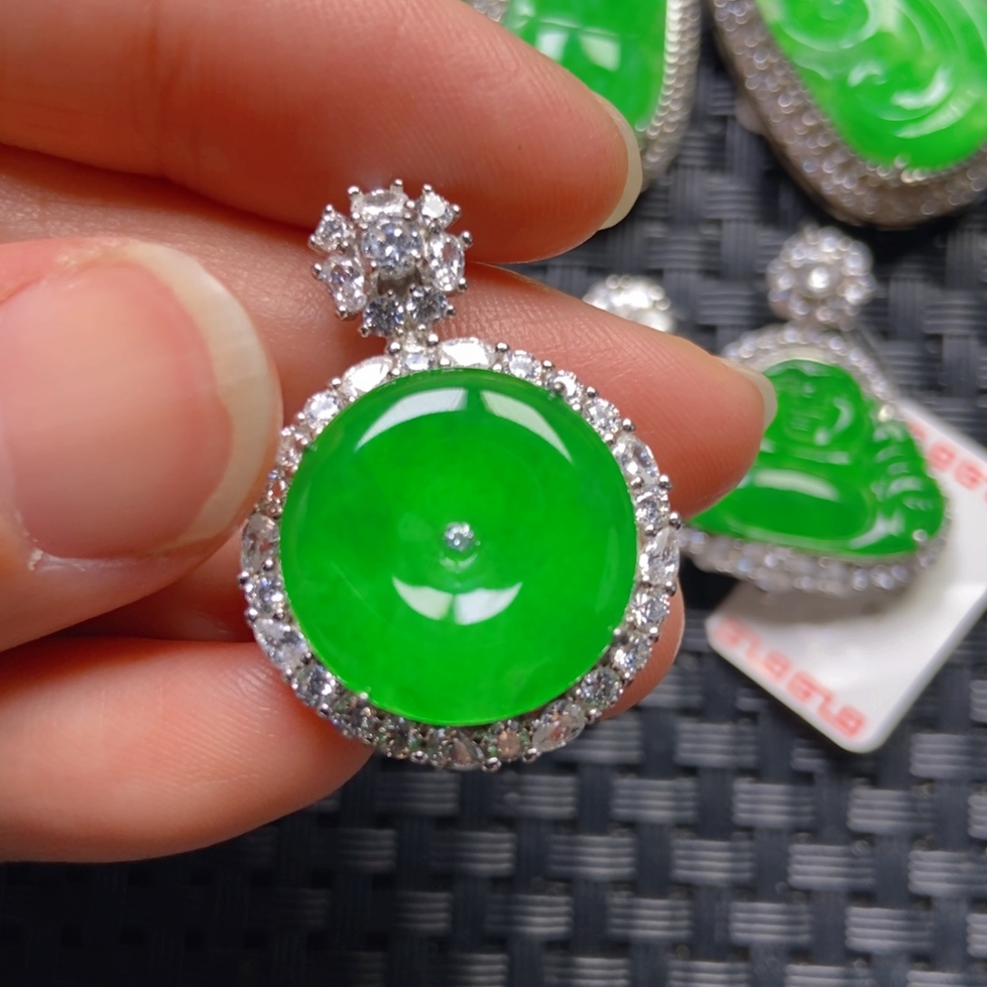 翡翠银S925镶嵌颈饰平安扣吊坠