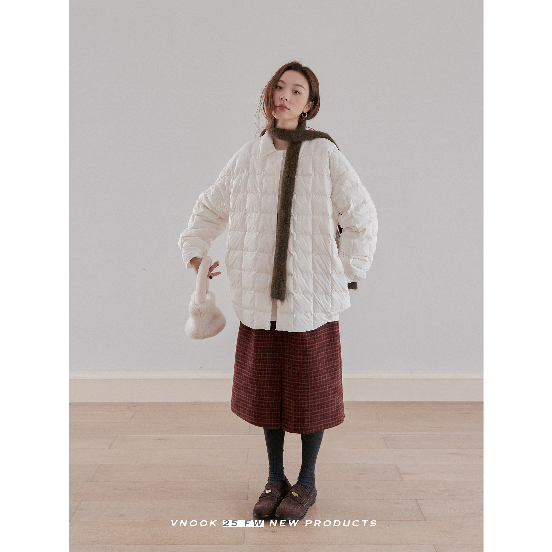 vnook 90白鸭绒羽绒服女秋冬新款宽松轻型衬衫式翻领宽松棉服外套