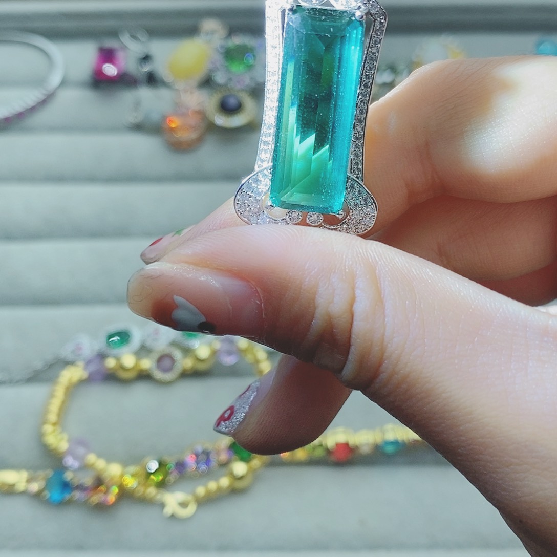 【闪购商品】托帕石耳饰银S925镶嵌