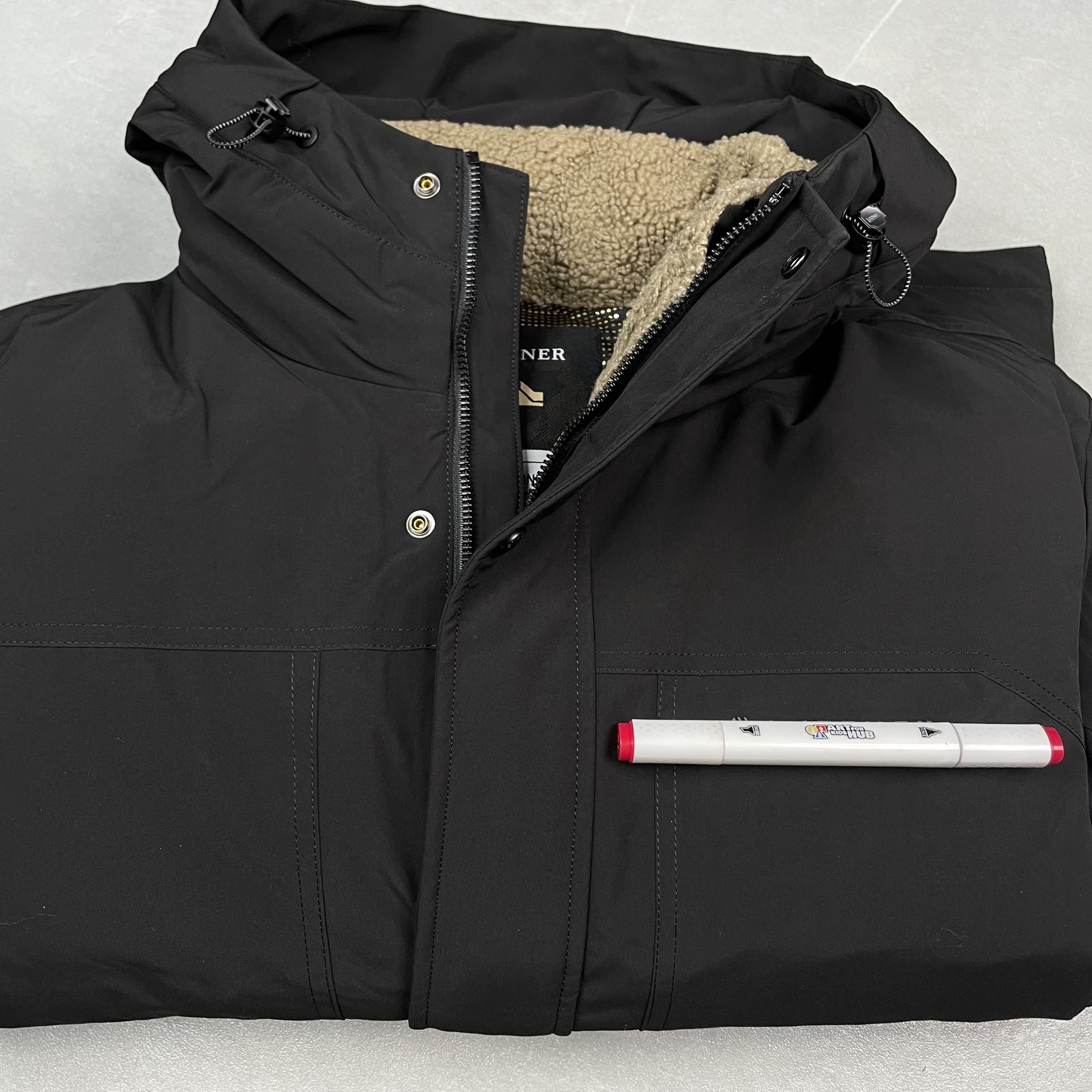 【YF32】新品上架 8913黑色 新款羽绒服外套男士男款