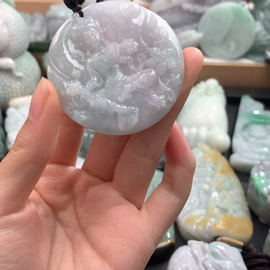 吊坠(不含链)未镶嵌翡翠