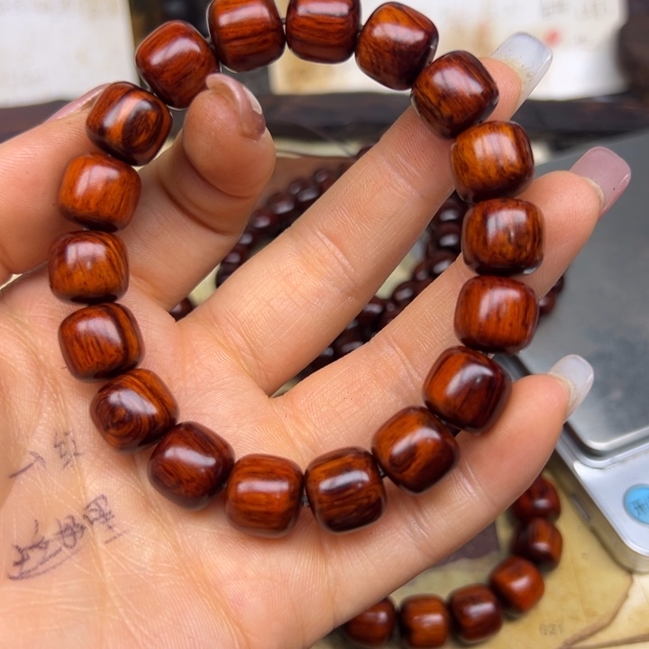 花梨木类手串/手链海南红降12老型鸽血红