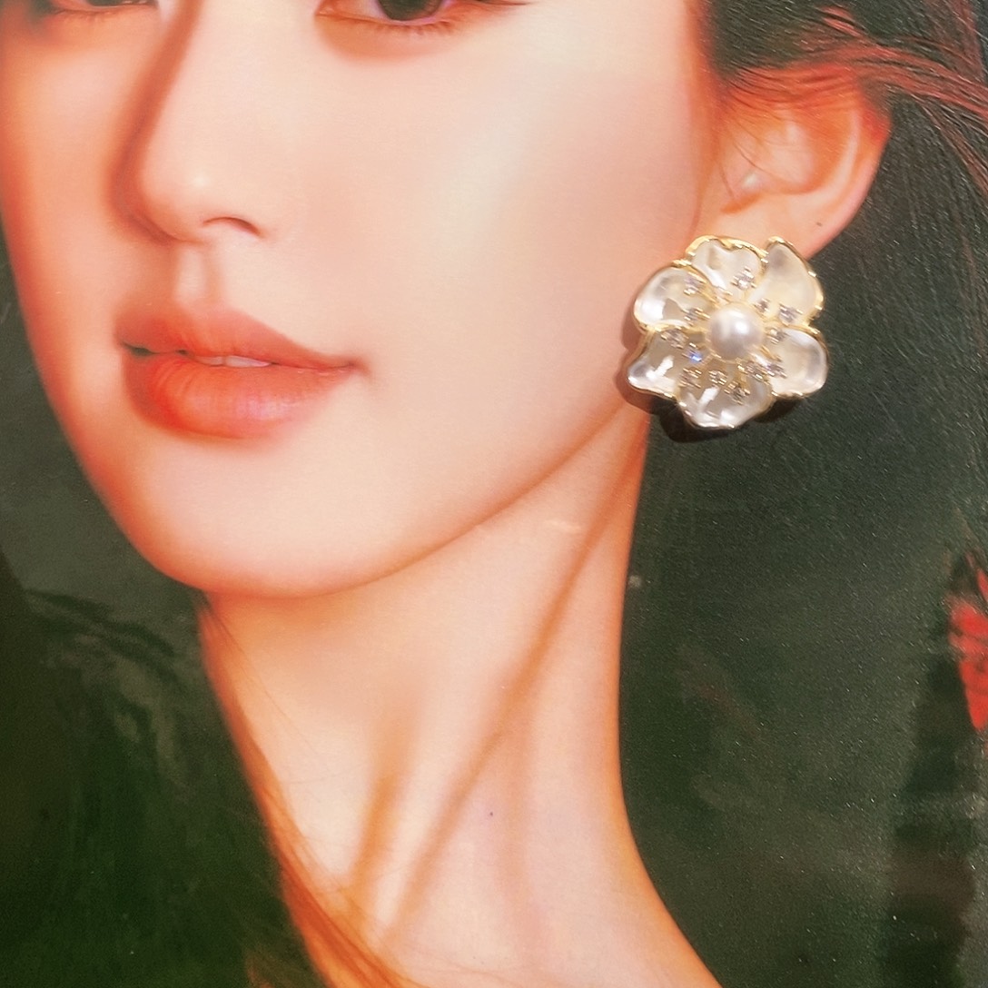 【闪购商品】纯铜925银锆石S***P