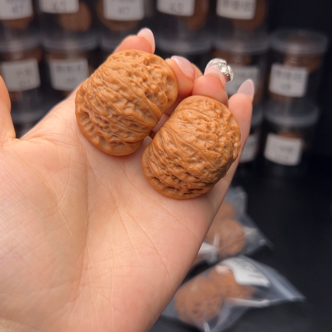 文玩核桃吊坠随*铁锤