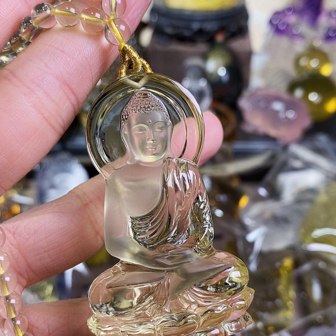 水晶天然水晶吊坠漂亮赠珠链未镶嵌嘟**嘟