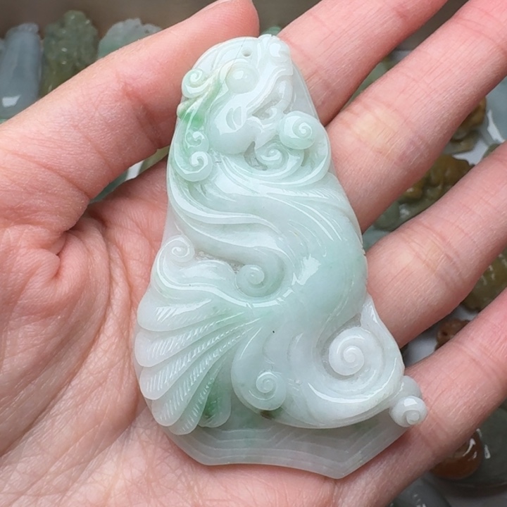 翡翠未镶嵌颈饰吊坠