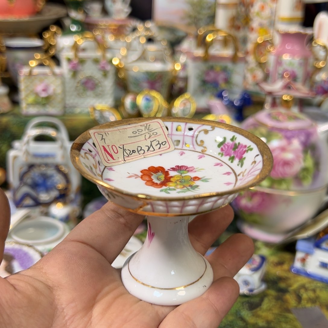 摆件鹿与海陶瓷家居用品有限公司