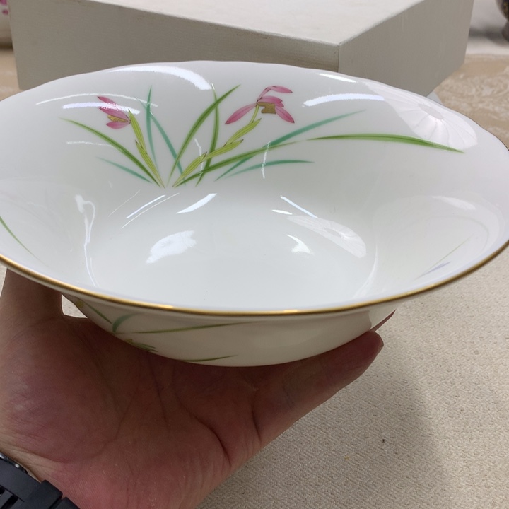 瓷片这些都是一个人