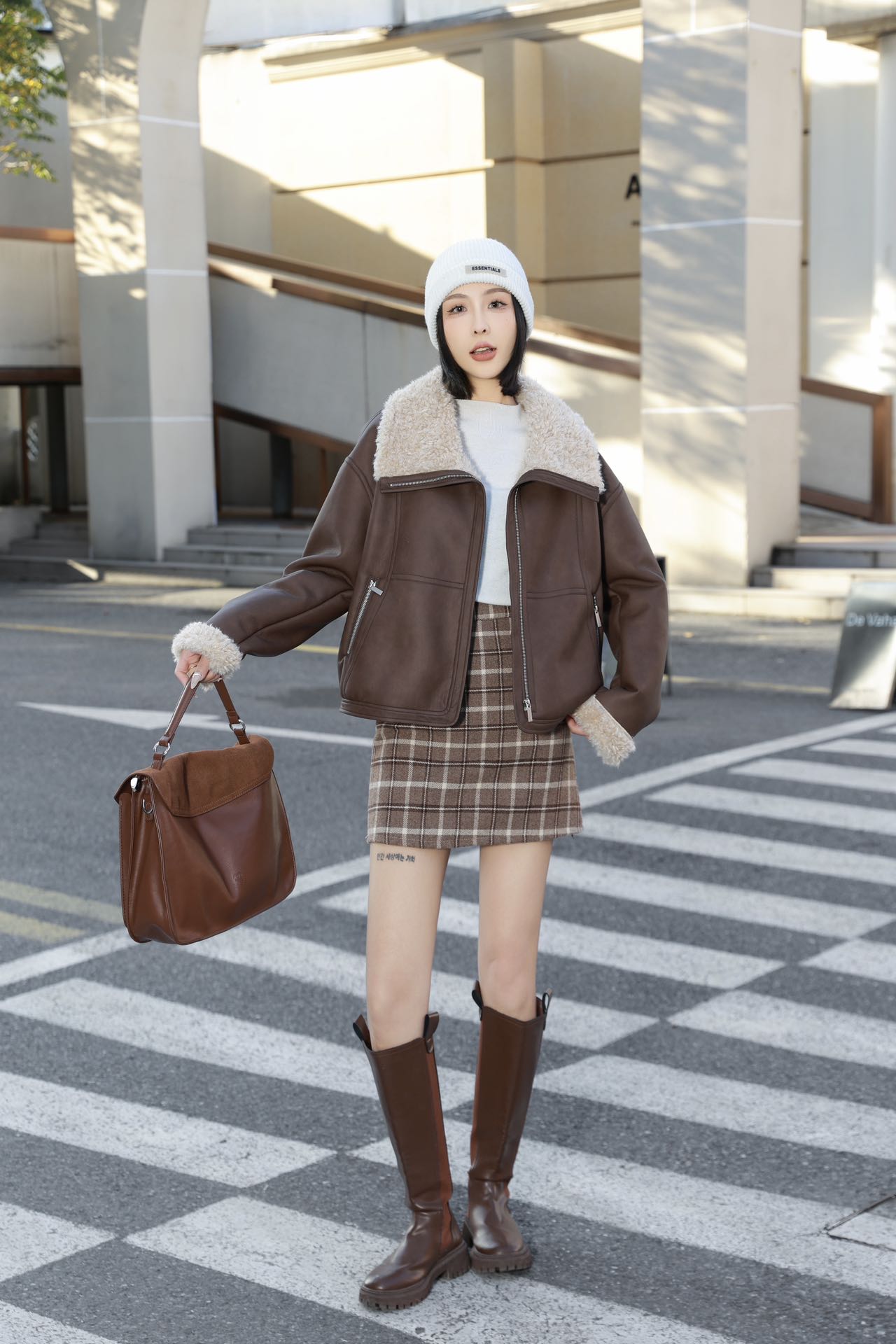 【YANGSHANG】 机车防风翻领时尚显瘦短外套   DU0152