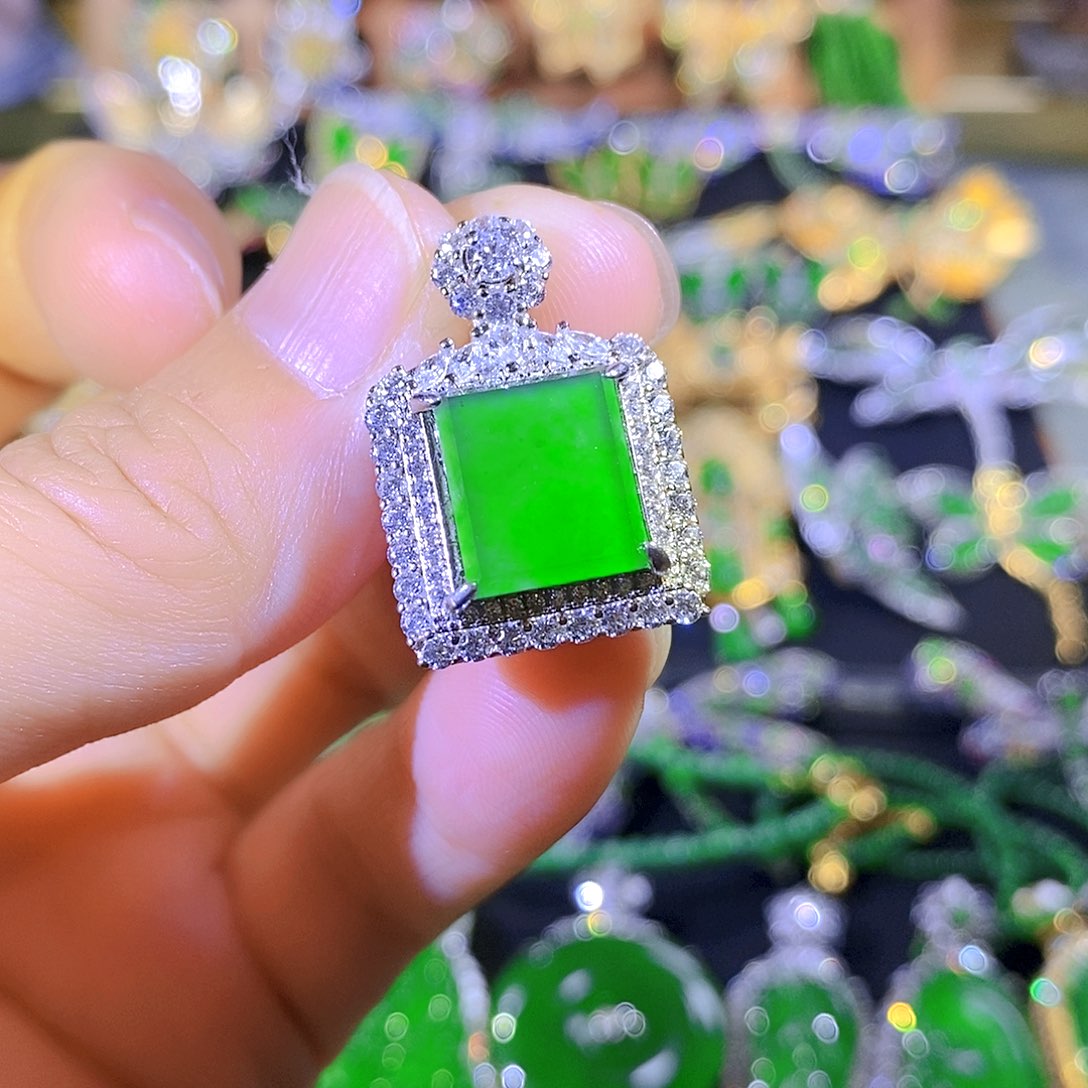 吊坠(不含链)银S925镶嵌翡翠