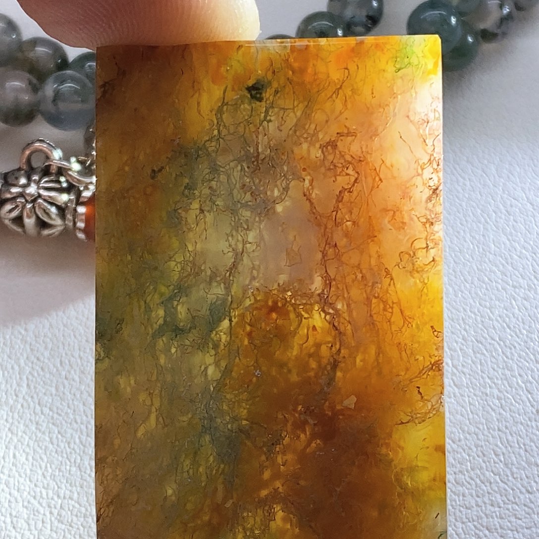 未镶嵌颈饰玛瑙/玉髓无*