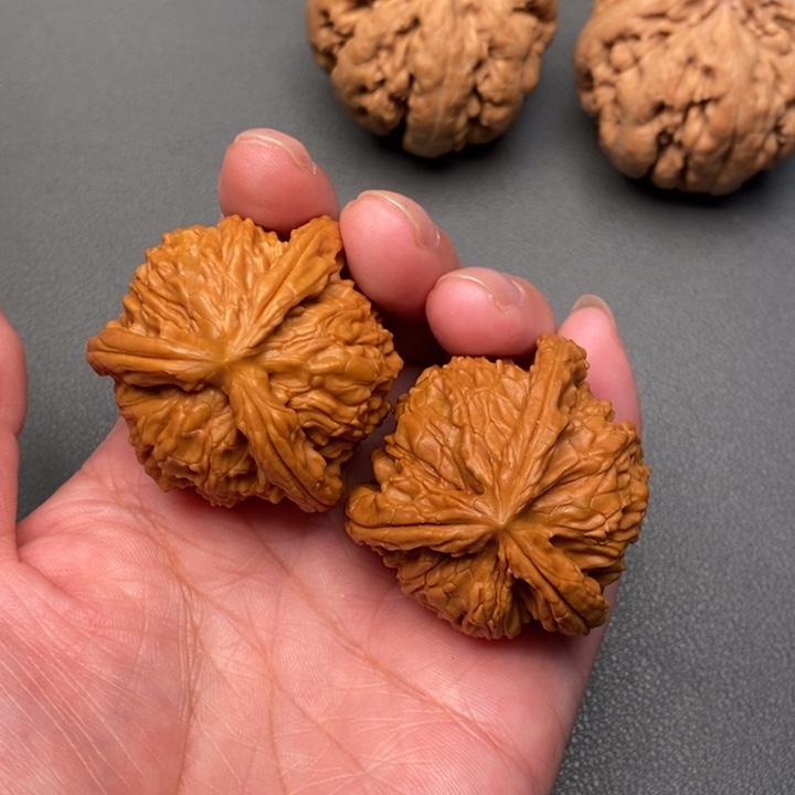 吊坠文玩核桃《**》